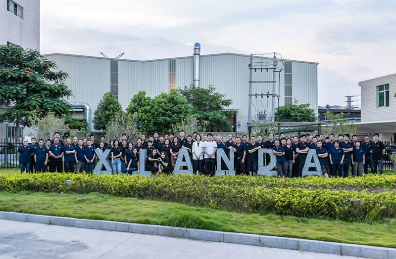 Membuka Kunci Ketepatan Seni Bina: Fujian Xianda Melancarkan Mesin Gergaji Dawai Berlian Discovery 4 CNC untuk Pembentukan Batu Kompleks